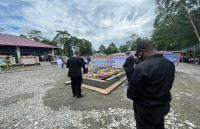 Ribuan Orang Hantar Jenasah Wagub Tinal ke Peristirahatan Terakhir